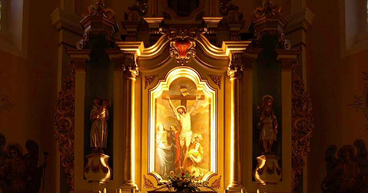 Dzieła sztuki sakralnej — Kościół bł. Honorata Koźmińskiego, Mrągowo. Zdjęcie: Wikimedia Commons.