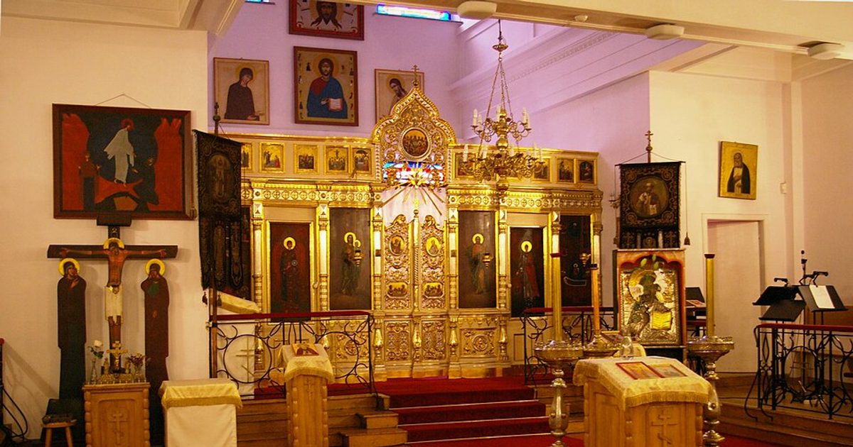 Relikwie świętych — Kościół MB Różańcowej, Kraków. Zdjęcie: Wikimedia Commons.