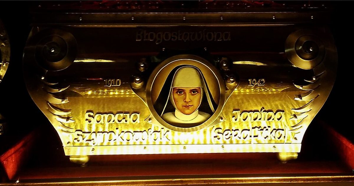 Relikwie świętych — Kościół Miłosierdzia Bożego, Skawina. Zdjęcie: Wikimedia Commons.