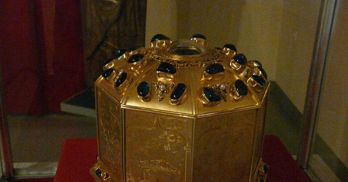 Relikwie świętych — Kościół Nawiedzenia NMP, Lisów. Zdjęcie: Wikimedia Commons.