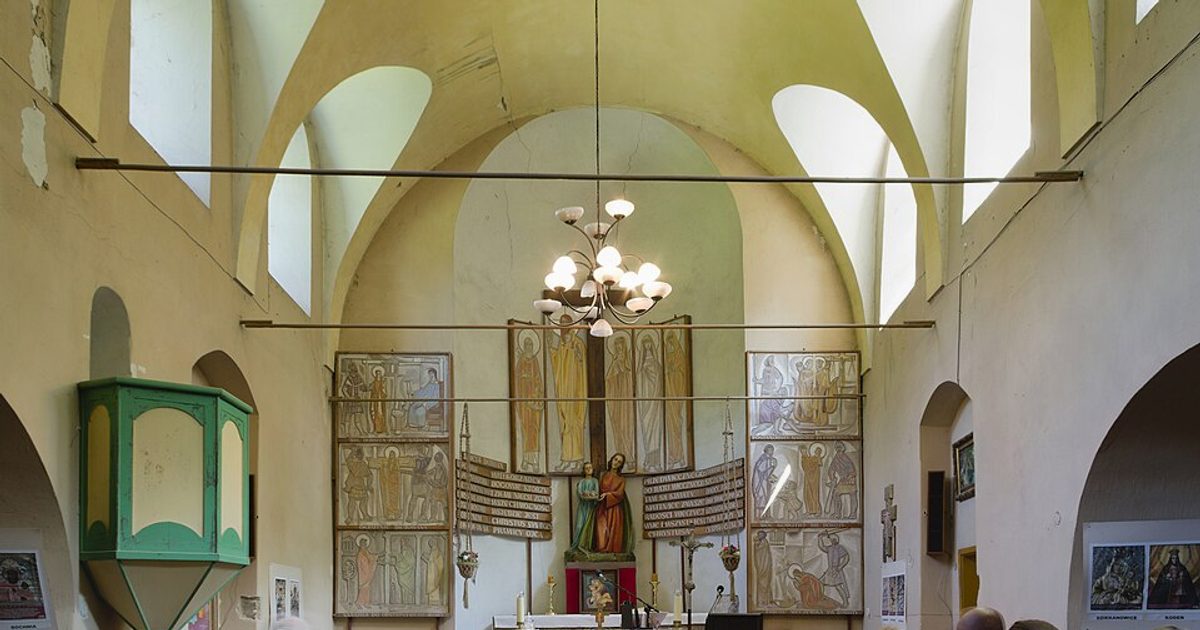 Relikwie świętych — Kościół NSPJ, Będzin. Zdjęcie: Wikimedia Commons.