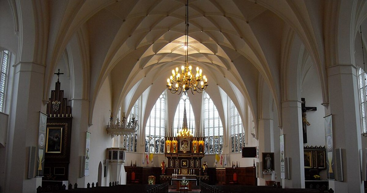 Relikwie świętych — Kościół św. br. Alberta Chmielowskiego, Gdańsk. Zdjęcie: Wikimedia Commons.