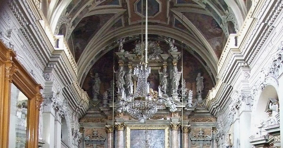 Relikwie świętych — Kościół św. Stanisława BM i św. Wacława M, Kraków. Zdjęcie: Wikimedia Commons.