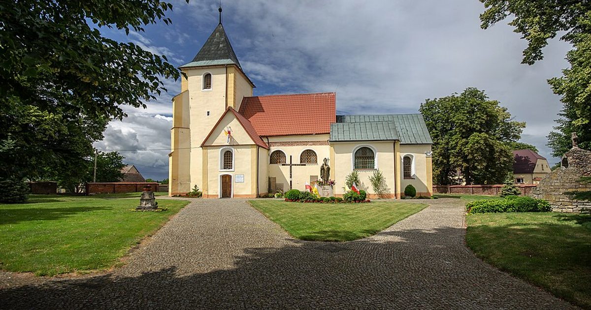 Kościół parafii Kościół Bożego Ciała w Brzeg Głogowski — zdjęcie
