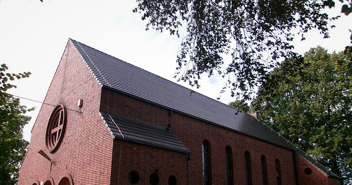 Kościół parafii Kościół Chrystusa Króla w Jesionowo — zdjęcie