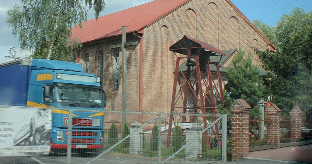 Kościół parafii Kościół Chrystusa Króla w Ogrodniki — zdjęcie