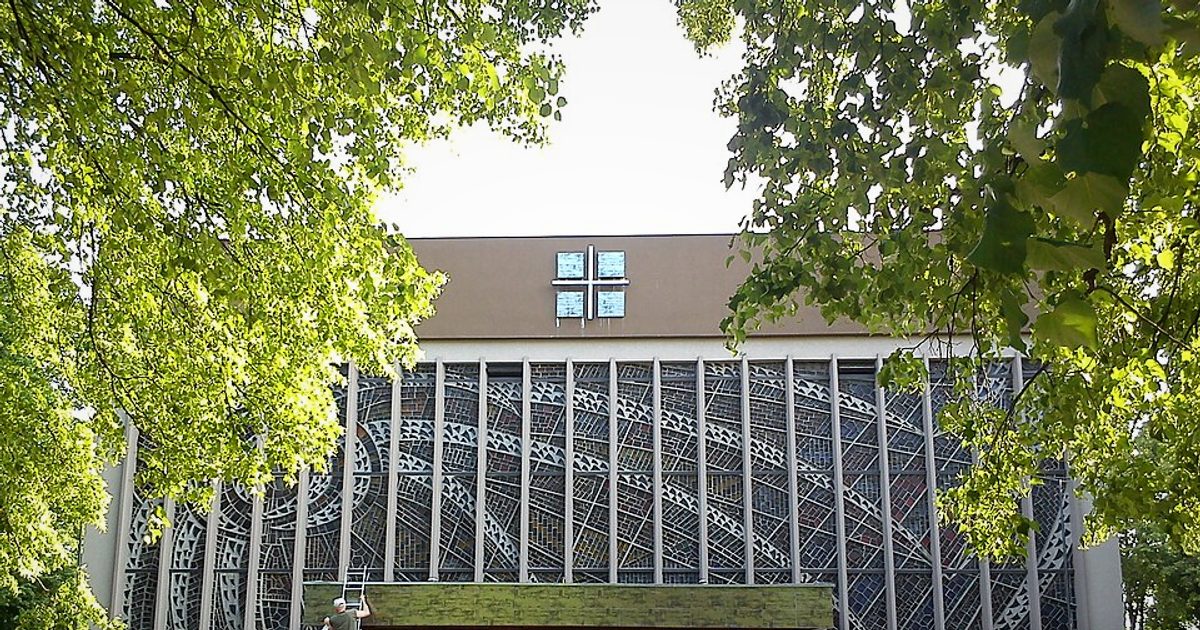 Kościół parafii Kościół Chrystusa Króla w Poznań — zdjęcie