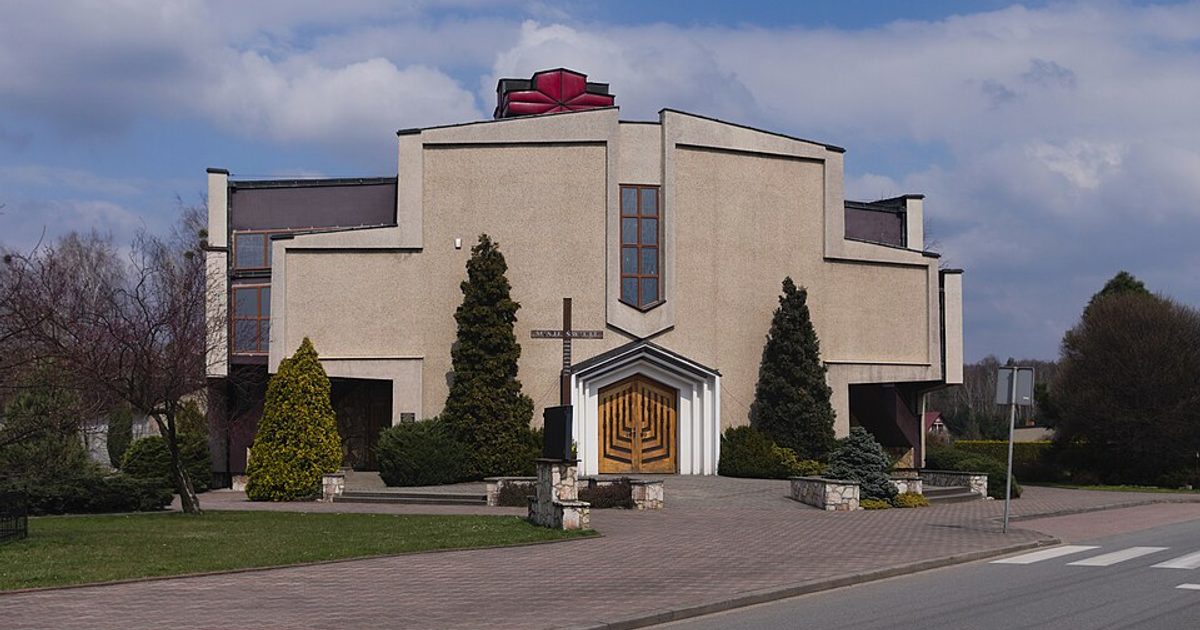 Kościół parafii Kościół Chrystusa Króla w Świerklaniec — zdjęcie