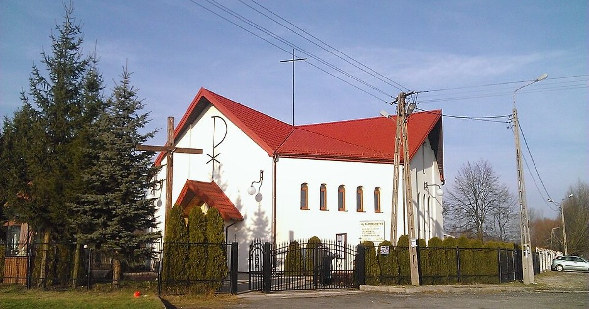 Kościół parafii Kościół Chrystusa Miłosiernego w Zabraniec — zdjęcie