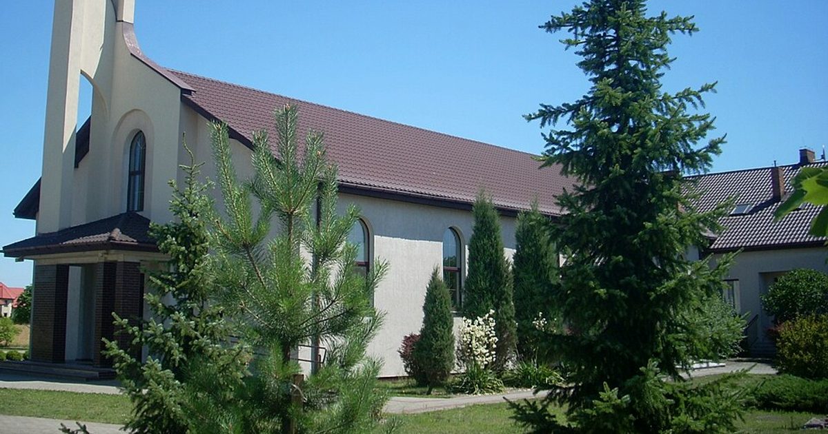 Kościół parafii Kościół Chrystusa Zbawiciela w Przasnysz — zdjęcie