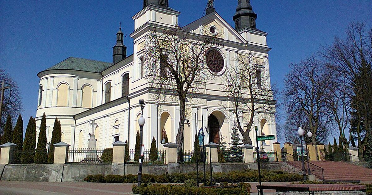 Kościół parafii Kościół Ducha Świętego w Kadzidło — zdjęcie
