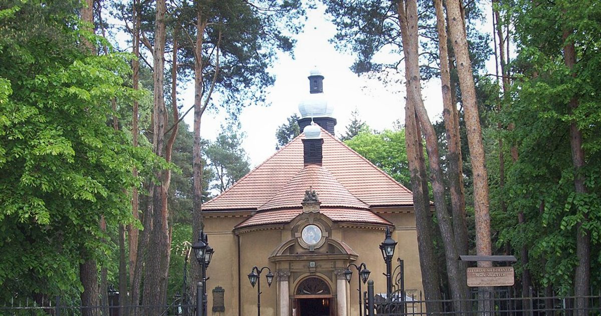 Kościół parafii Kościół Matki Boskiej Wniebowziętej w Puszczykowo — zdjęcie