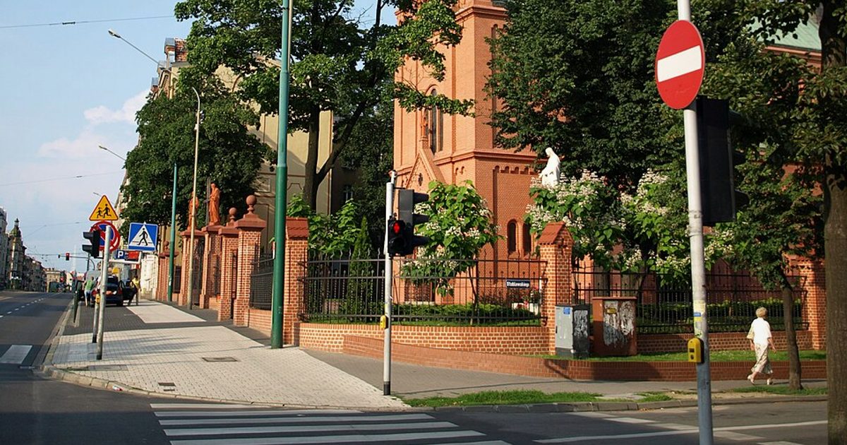 Kościół parafii Kościół MB Bolesnej w Poznań — zdjęcie