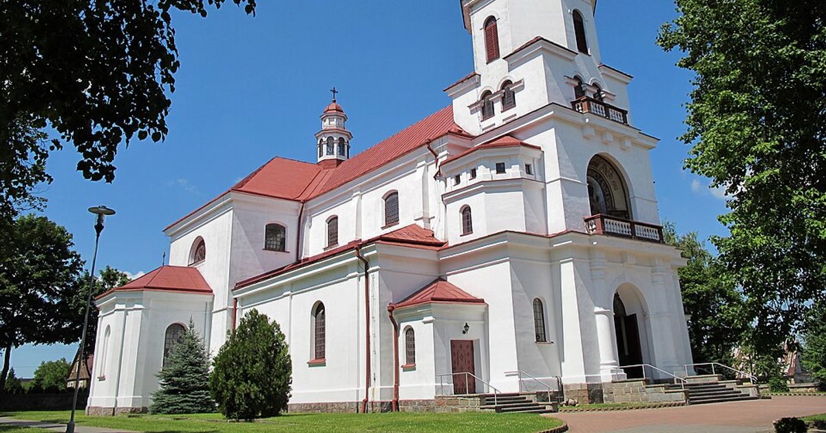 Kościół parafii Kościół MB Częstochowskiej i św. Kazimierza w Mońki — zdjęcie