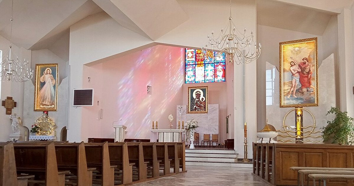 Kościół parafii Kościół MB Częstochowskiej w Koło — zdjęcie