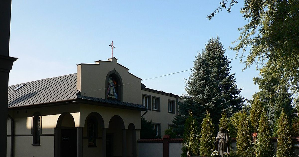 Kościół parafii Kościół MB Częstochowskiej w Piastów — zdjęcie