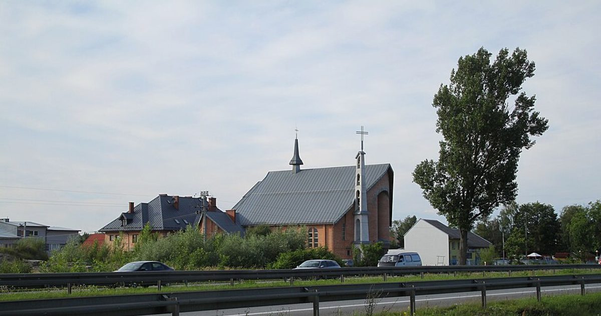 Kościół parafii Kościół MB Fatimskiej i bł. Bronisława Markiewicza w Słupno — zdjęcie