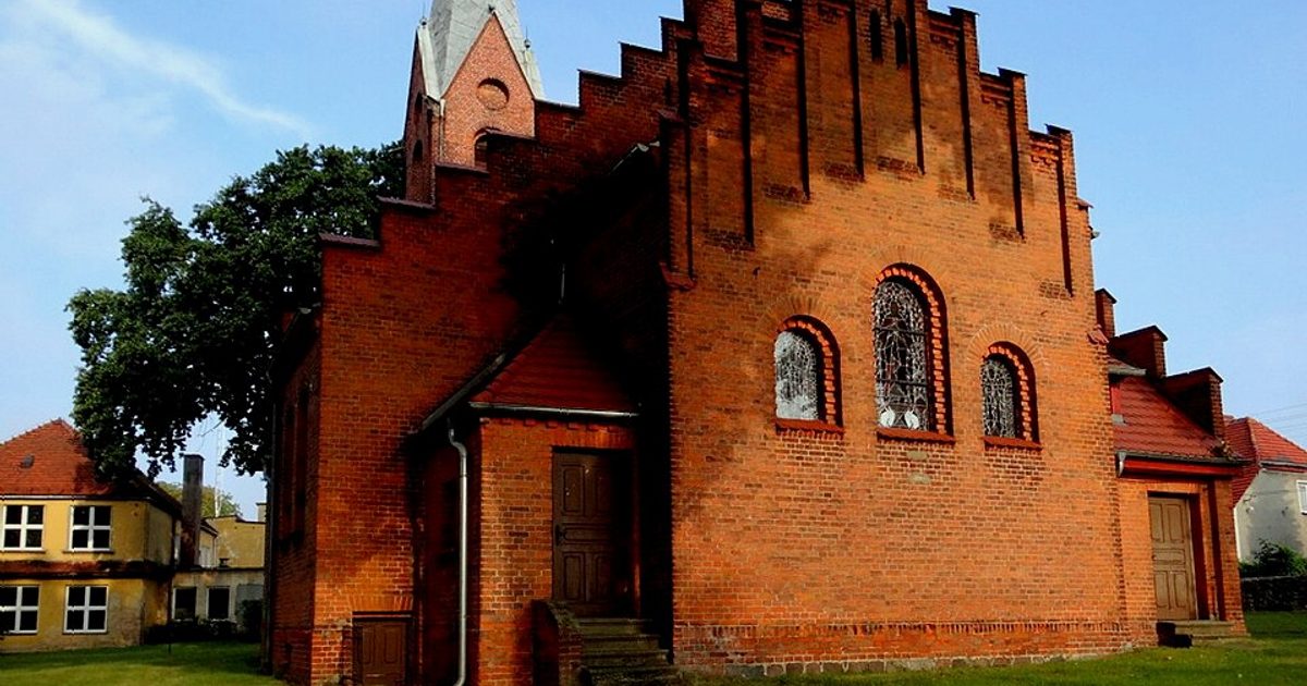 Kościół parafii Kościół MB Królowej Polski w Boczów — zdjęcie