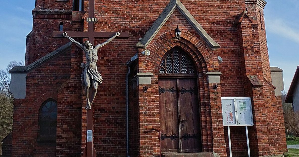 Kościół parafii Kościół MB Królowej Polski w Brzezinka — zdjęcie
