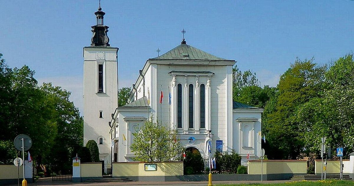 Kościół parafii Kościół MB Królowej Polski w Jabłonna — zdjęcie