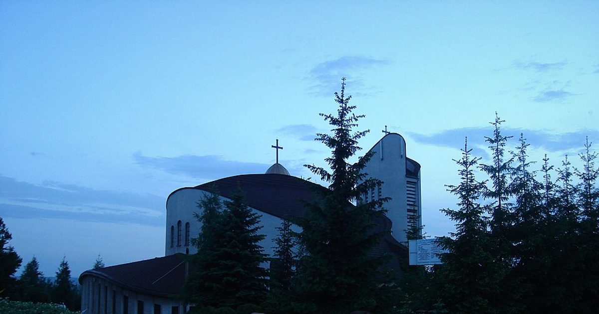 Kościół parafii Kościół MB Nieustającej Pomocy w Starachowice — zdjęcie