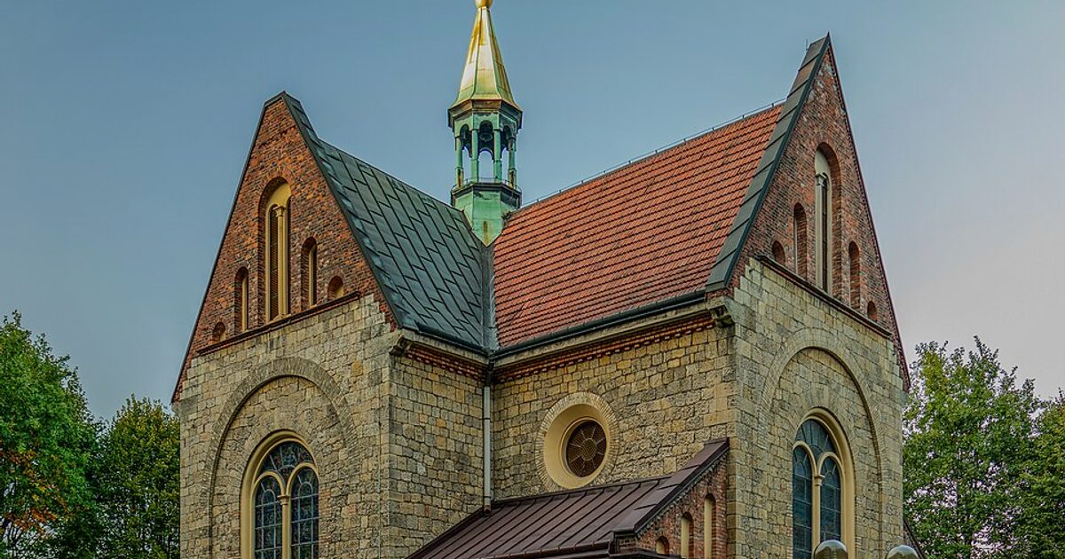 Kościół parafii Kościół MB Ostrobramskiej w Chrzanów — zdjęcie