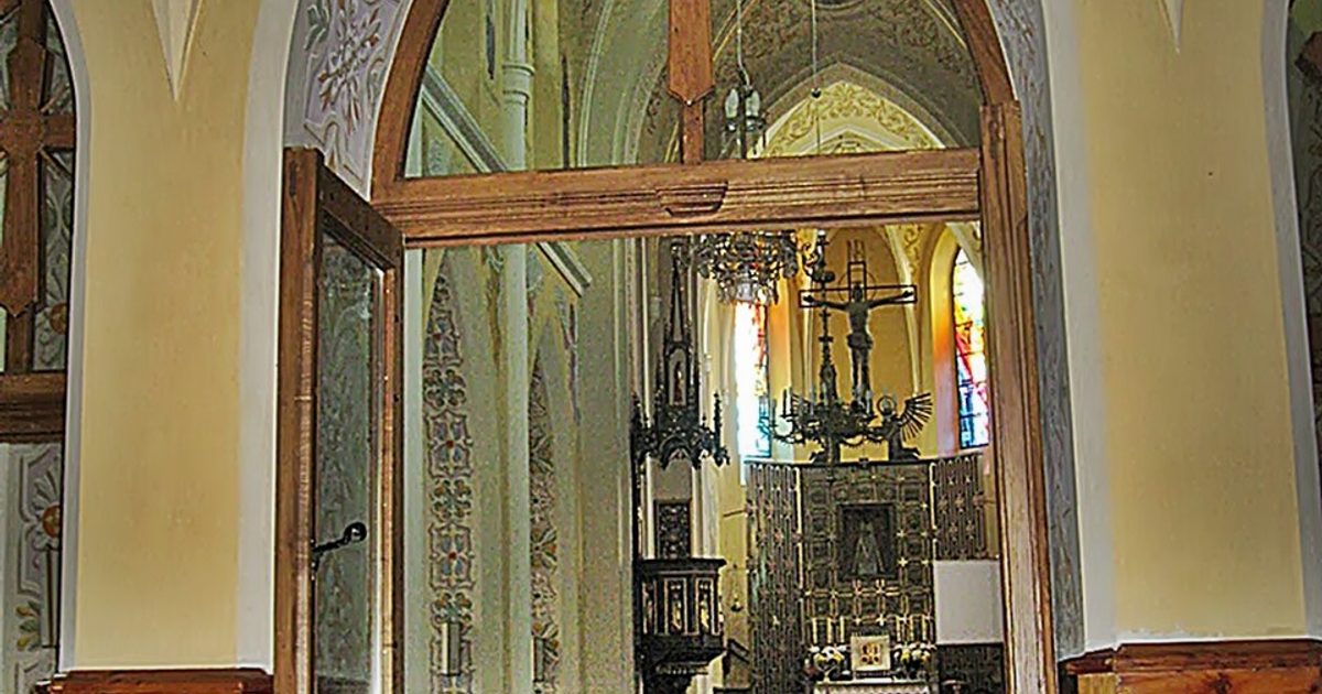 Kościół parafii Kościół MB Różańcowej w Smardzowice — zdjęcie