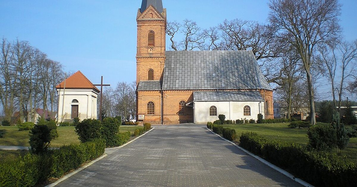 Kościół parafii Kościół MB Różańcowej w Toporów — zdjęcie