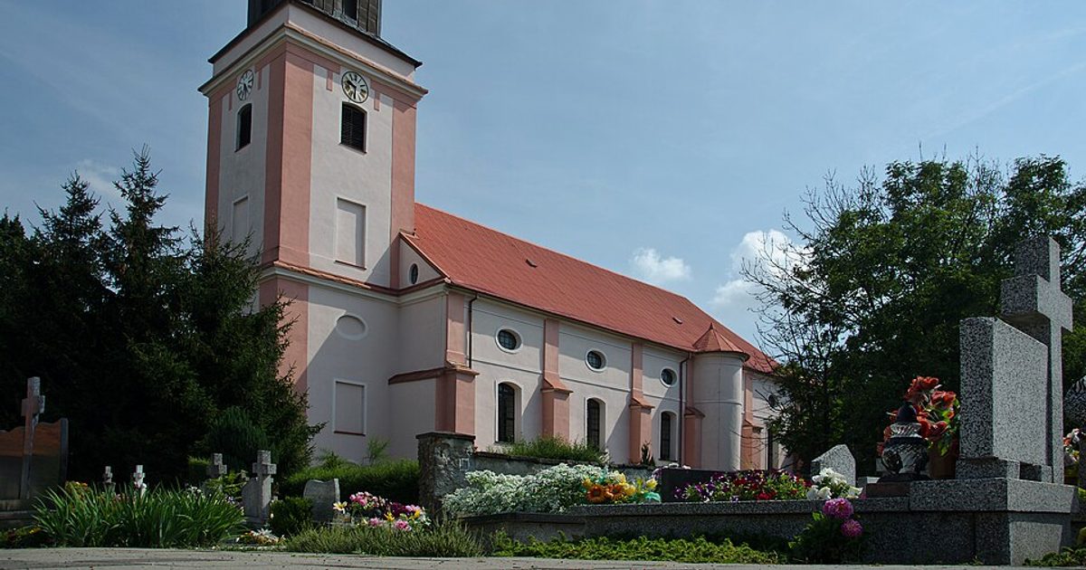 Kościół parafii Kościół MB Różańcowej w Trzebnice — zdjęcie