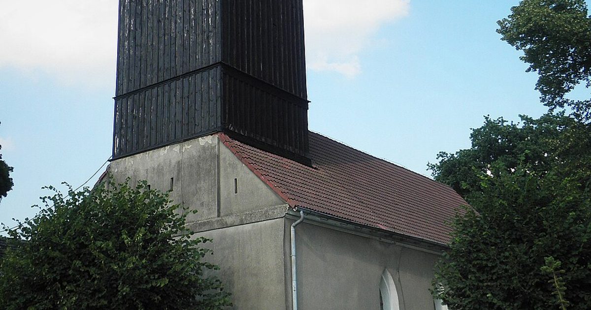 Kościół parafii Kościół MB Wspomożenia Wiernych w Stare Czarnowo — zdjęcie