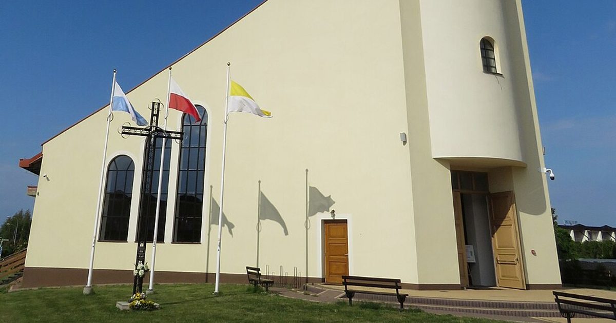 Kościół parafii Kościół Miłosierdzia Bożego w Chłapowo — zdjęcie