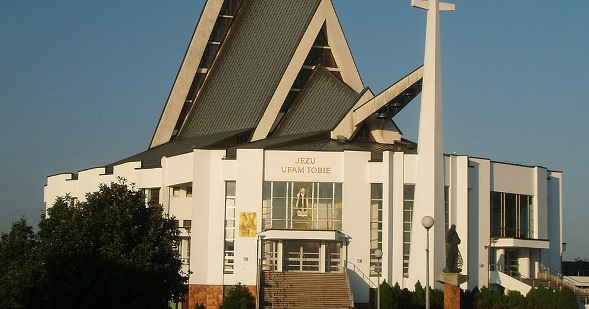Kościół parafii Kościół Miłosierdzia Bożego w Dębica — zdjęcie