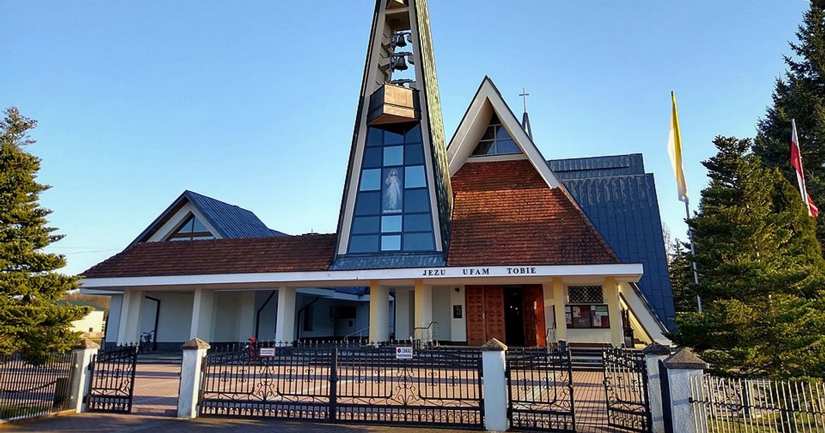Kościół parafii Kościół Miłosierdzia Bożego w Domatków — zdjęcie