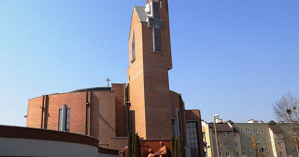 Kościół parafii Kościół Miłosierdzia Bożego i św. Faustyny Kowalskiej w Toruń — zdjęcie