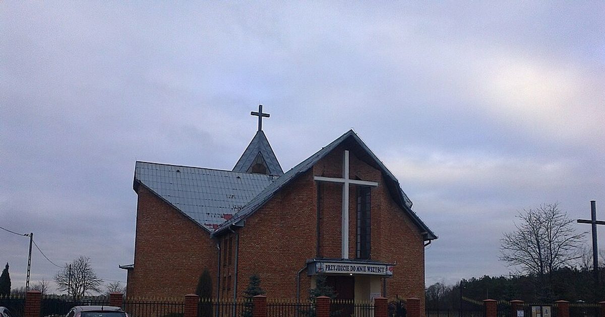 Kościół parafii Kościół Miłosierdzia Bożego w Józefów — zdjęcie