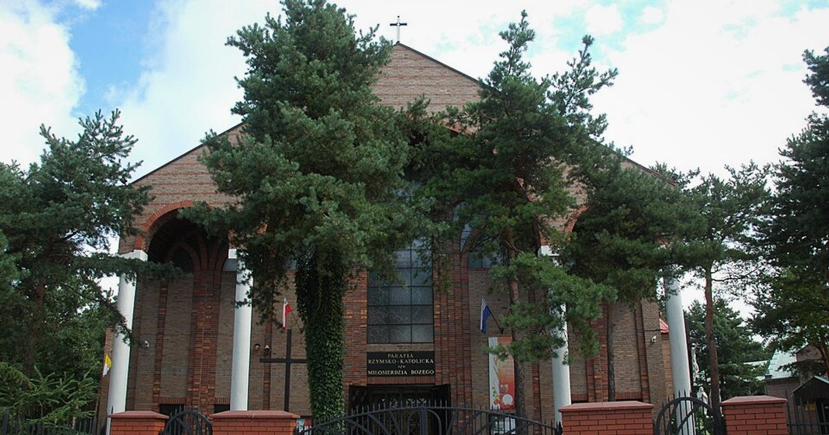 Kościół parafii Kościół Miłosierdzia Bożego w Legionowo — zdjęcie
