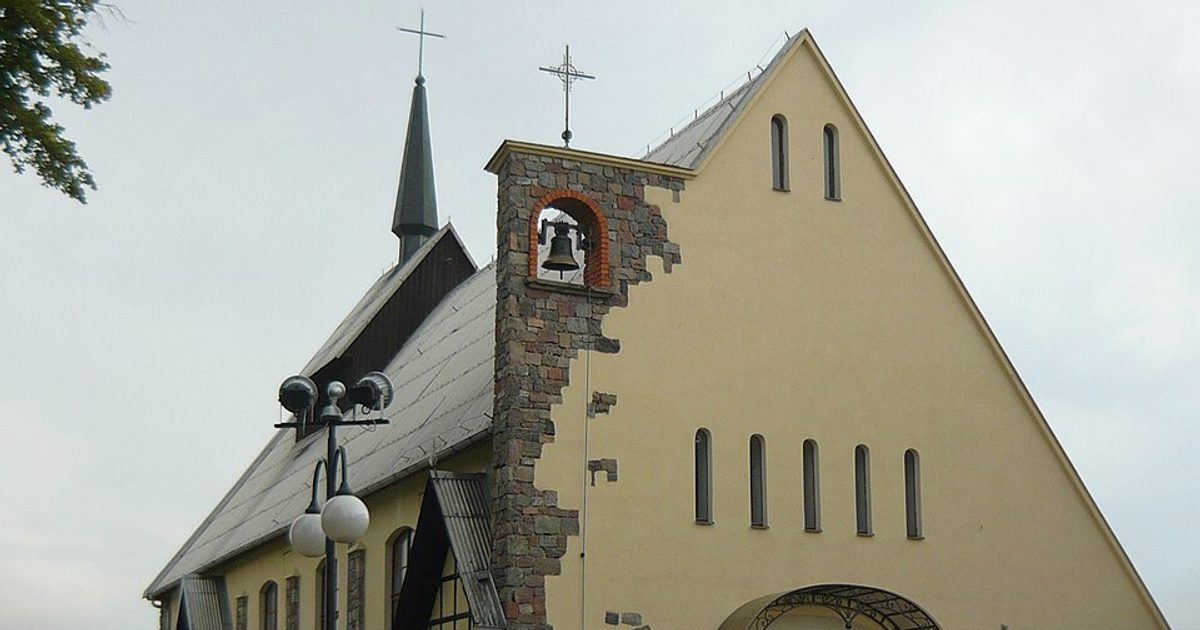 Kościół parafii Kościół Miłosierdzia Bożego w Liniewo — zdjęcie