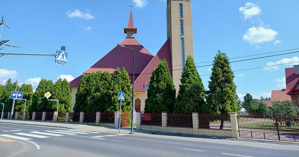 Kościół parafii Kościół Miłosierdzia Bożego w Skopanie — zdjęcie