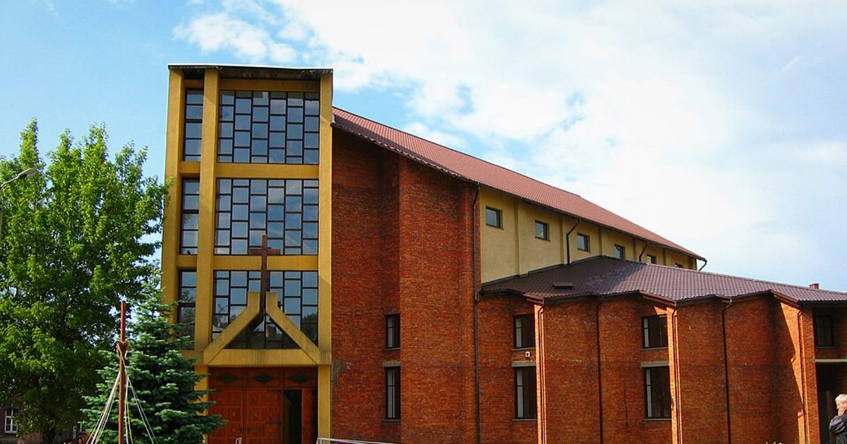 Kościół parafii Kościół Najświętszego Ciała i Krwi Chrystusa w Dąbrowa Górnicza — zdjęcie