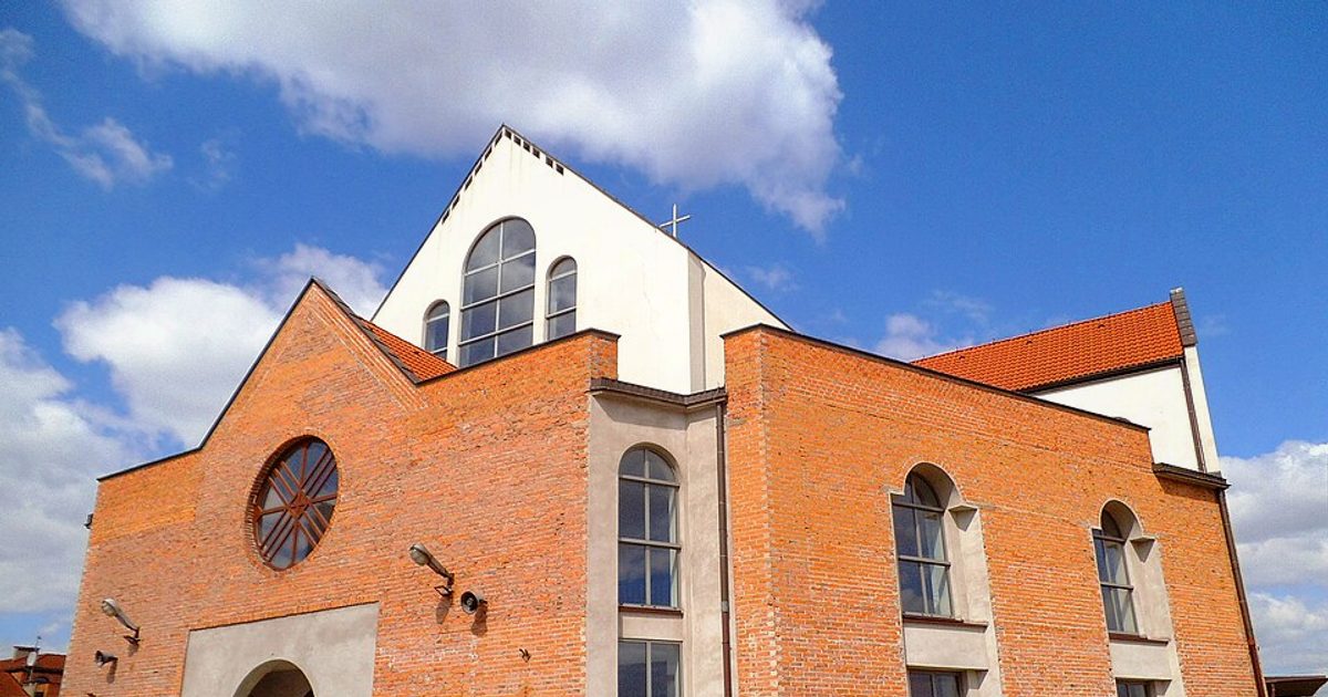 Kościół parafii Kościół Najświętszego Ciała i Krwi Chrystusa w Toruń — zdjęcie