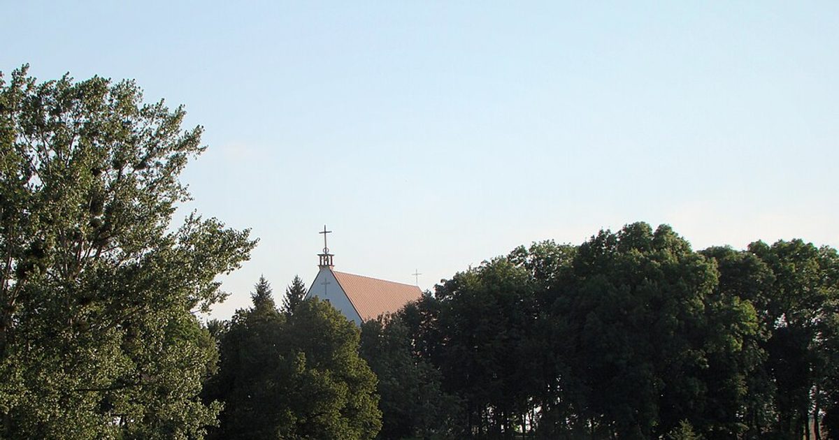 Kościół parafii Kościół Najświętszego Serca Jezusa w Hulcze — zdjęcie