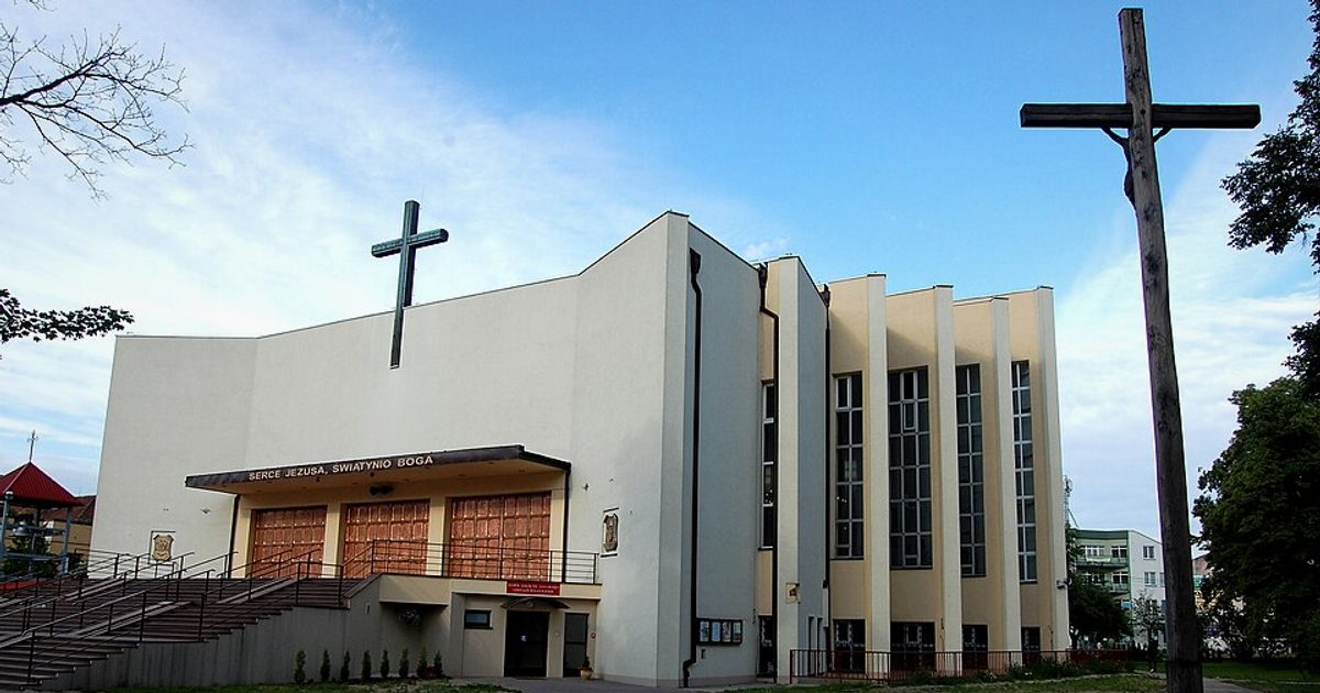 Kościół parafii Kościół Najświętszego Serca Jezusowego w Piotrków Trybunalski — zdjęcie