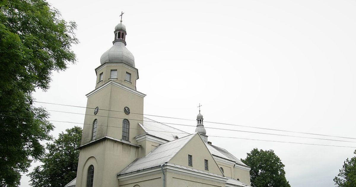 Kościół parafii Kościół Najświętszego Serca Pana Jezusa w Białobrzegi — zdjęcie