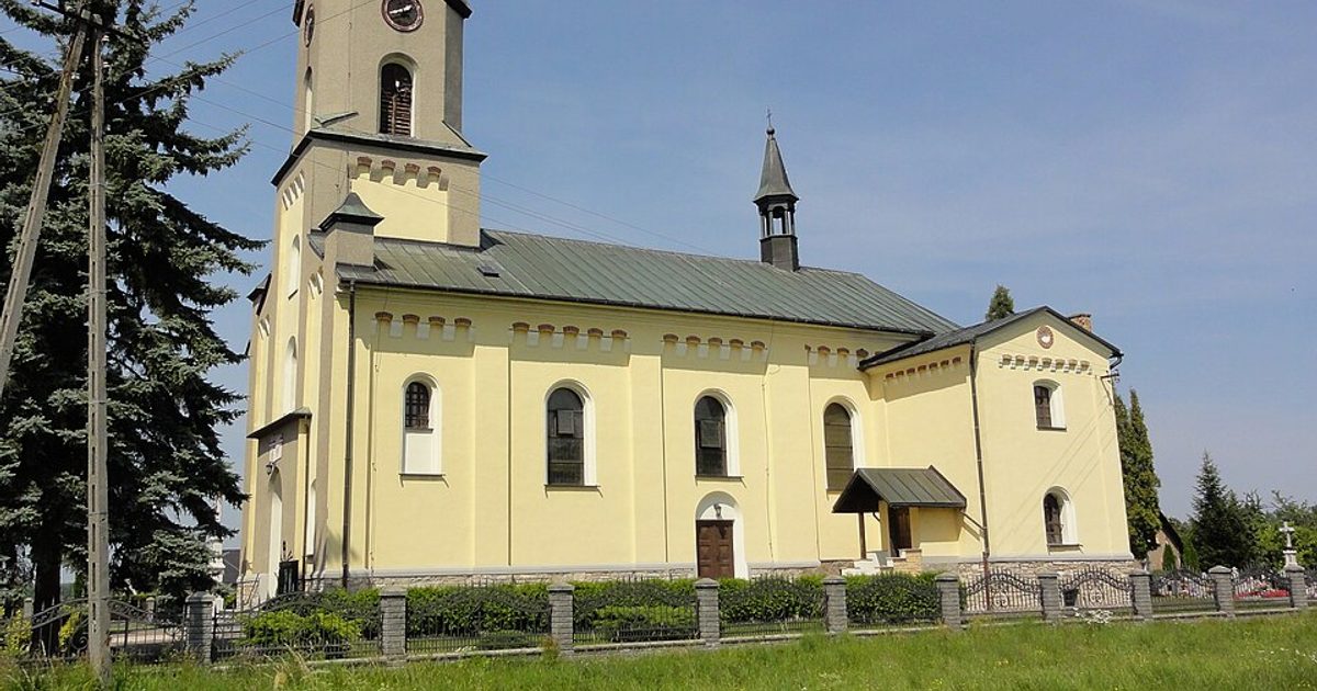 Kościół parafii Kościół Najświętszego Serca Pana Jezusa w Bronów — zdjęcie