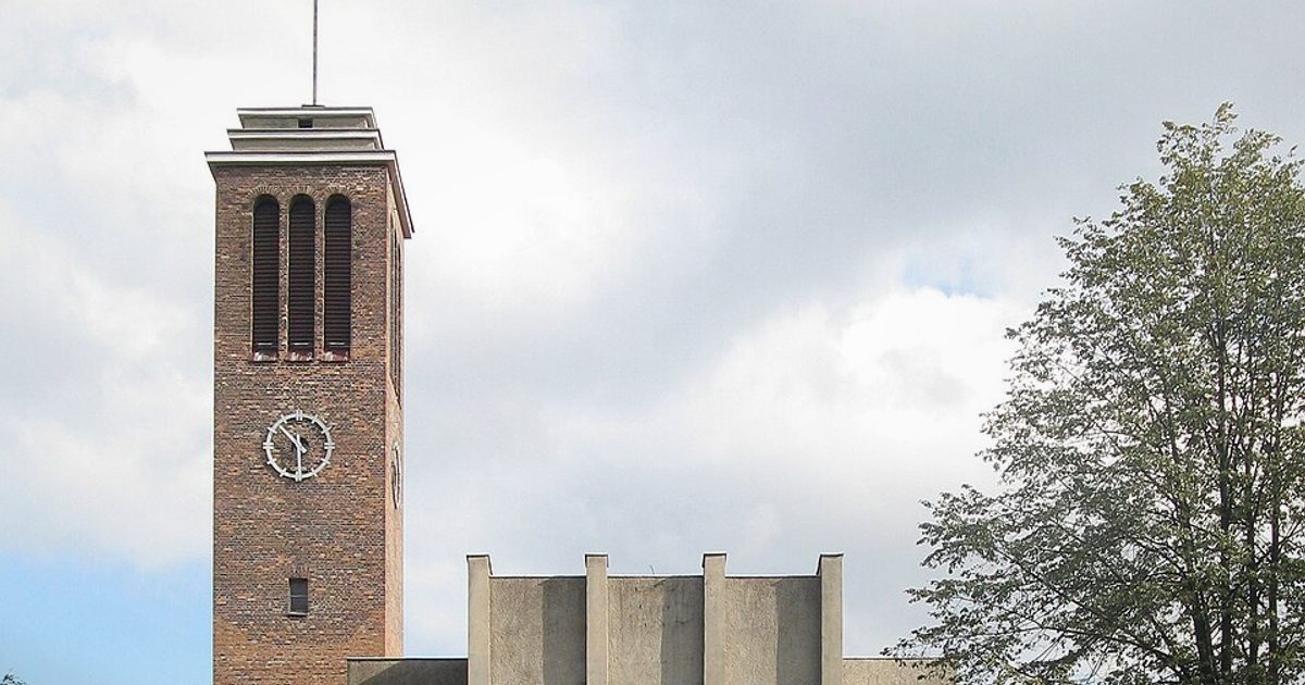 Kościół parafii Kościół Najświętszego Serca Pana Jezusa w Chorzów — zdjęcie