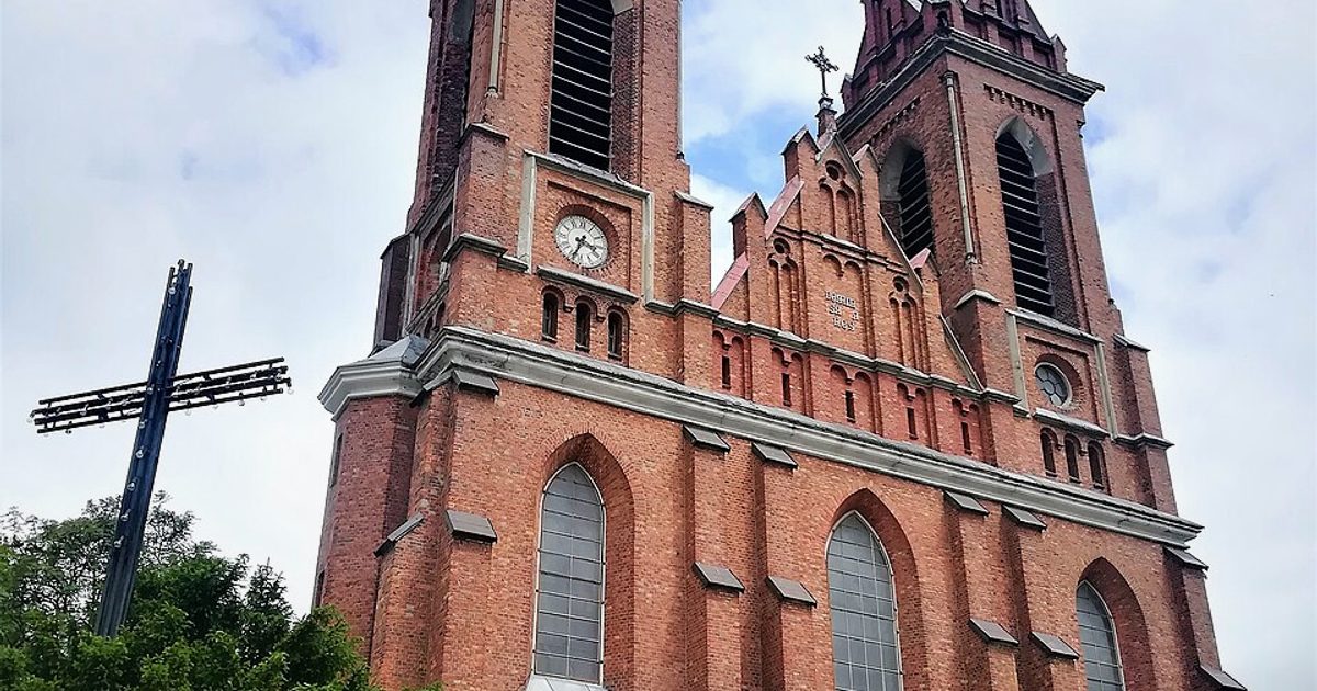 Kościół parafii Kościół Najświętszego Serca Pana Jezusa w Gorzkowice — zdjęcie