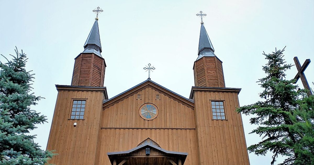 Kościół parafii Kościół Najświętszego Serca Pana Jezusa w Jeleniewo — zdjęcie
