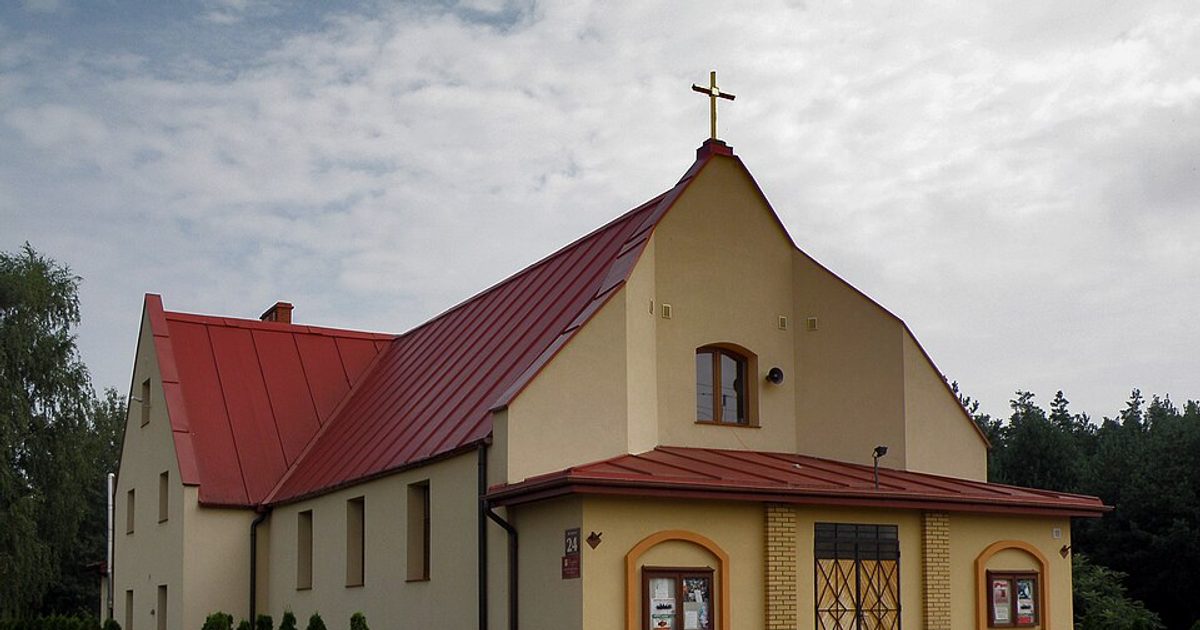 Kościół parafii Kościół Najświętszego Serca Pana Jezusa w Pisz — zdjęcie
