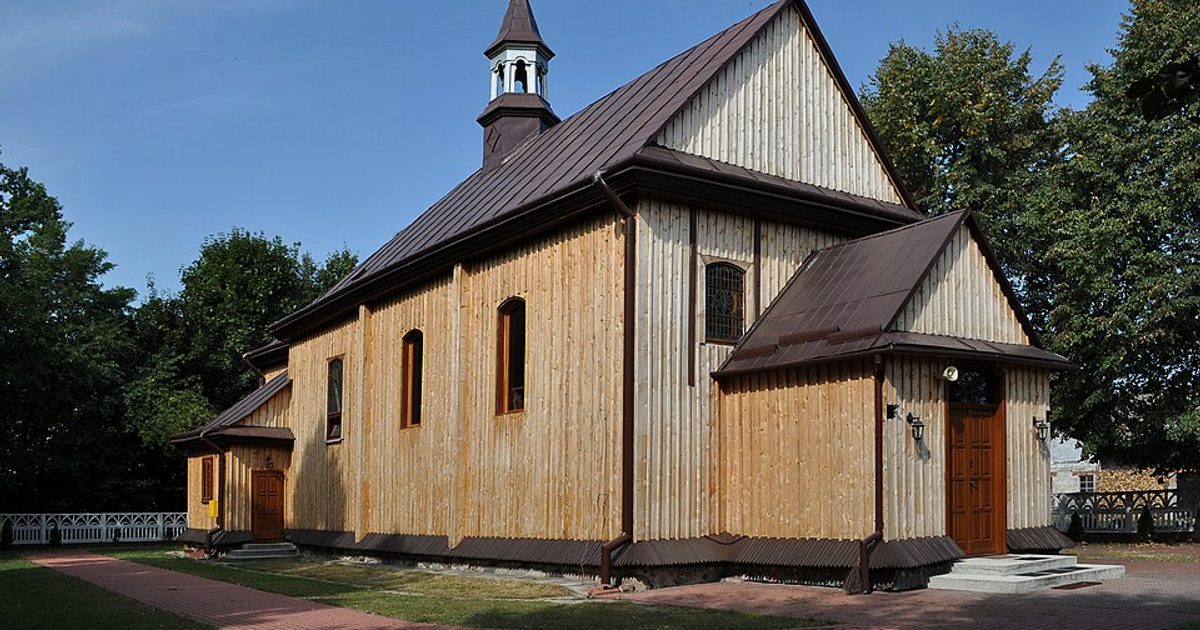 Kościół parafii Kościół Najświętszego Serca Pana Jezusa w Sarnów — zdjęcie