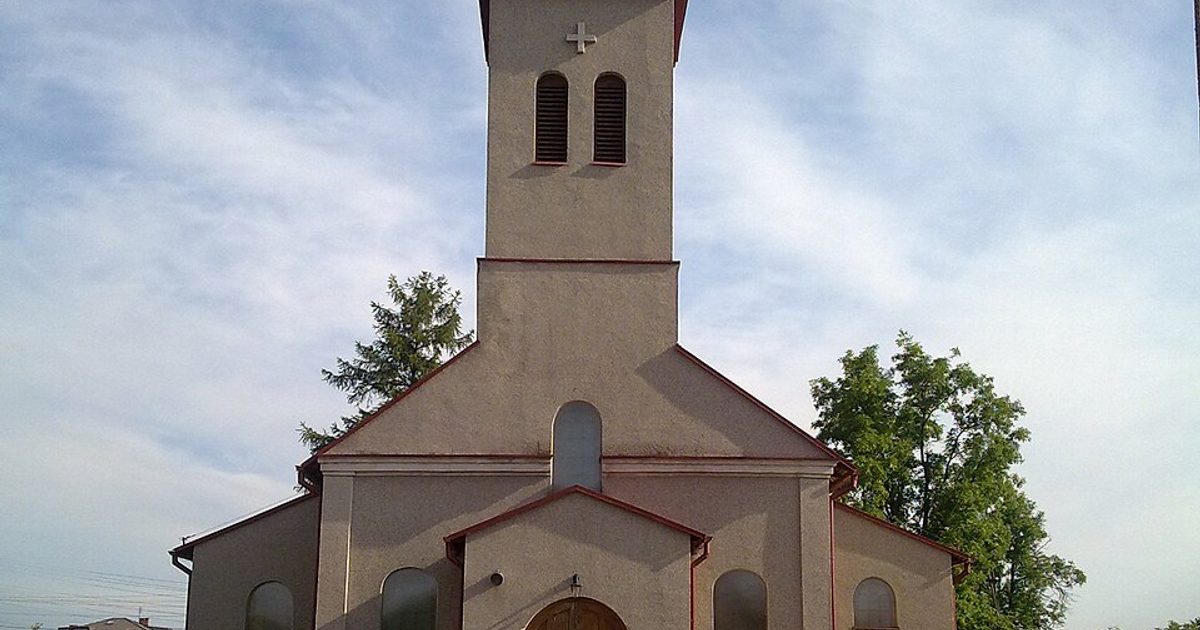 Kościół parafii Kościół Najświętszego Serca Pana Jezusa w Wola Krzysztoporska — zdjęcie